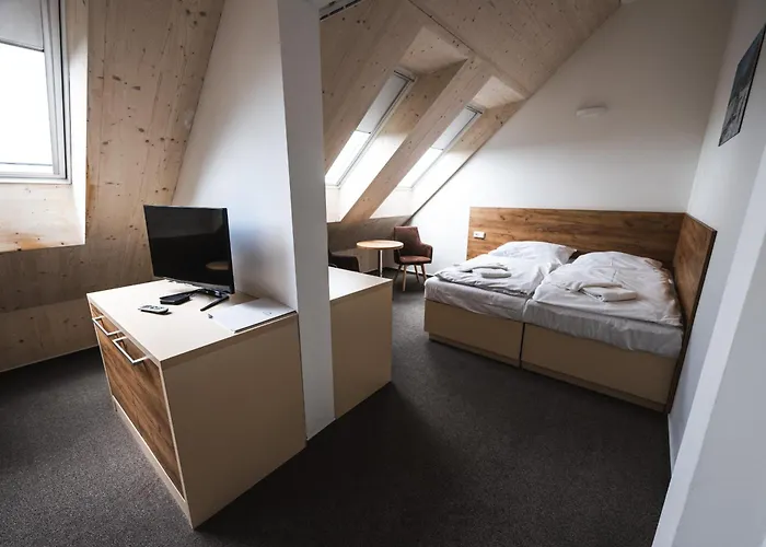 - Depandance Nova Javorka Moninec